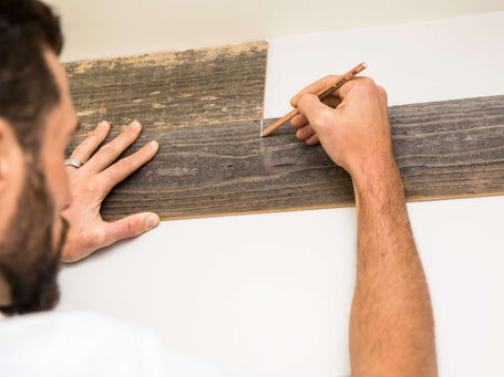 How to Build a Reclaimed Wood Wall: A Step-by-Step Guide